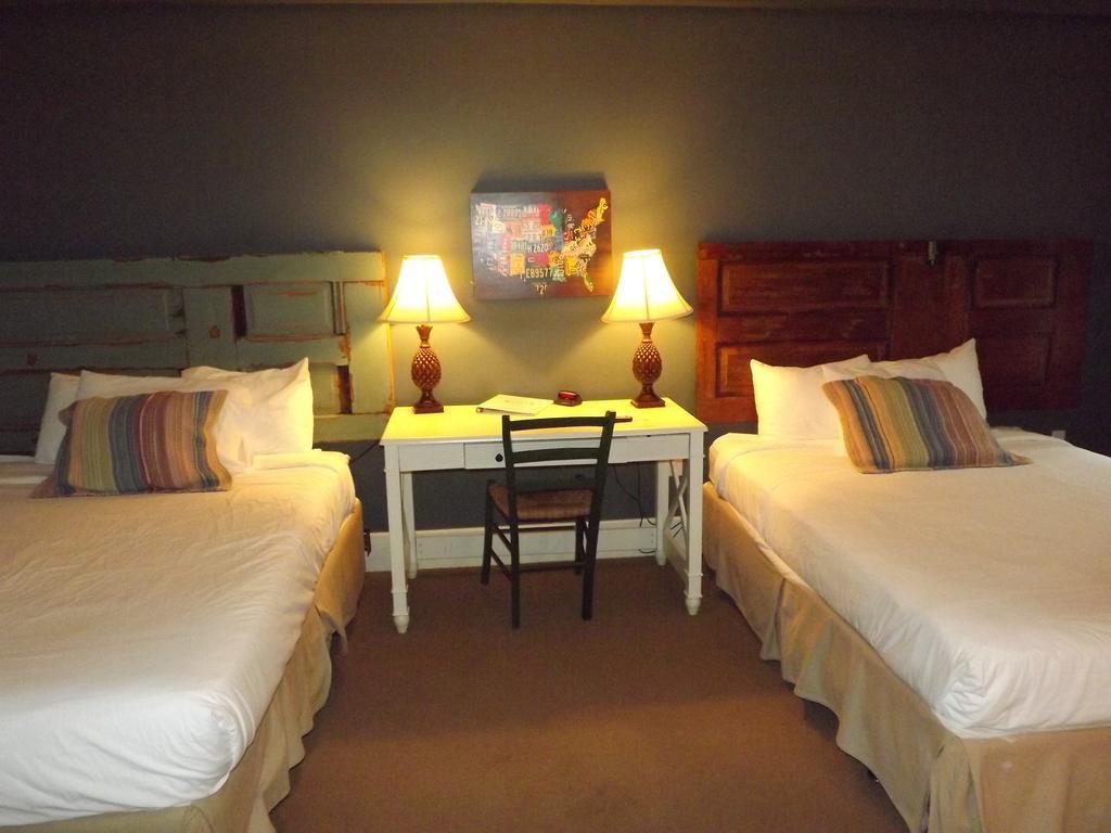 William Watson Hotel (Adults Only) Pittsfield Экстерьер фото