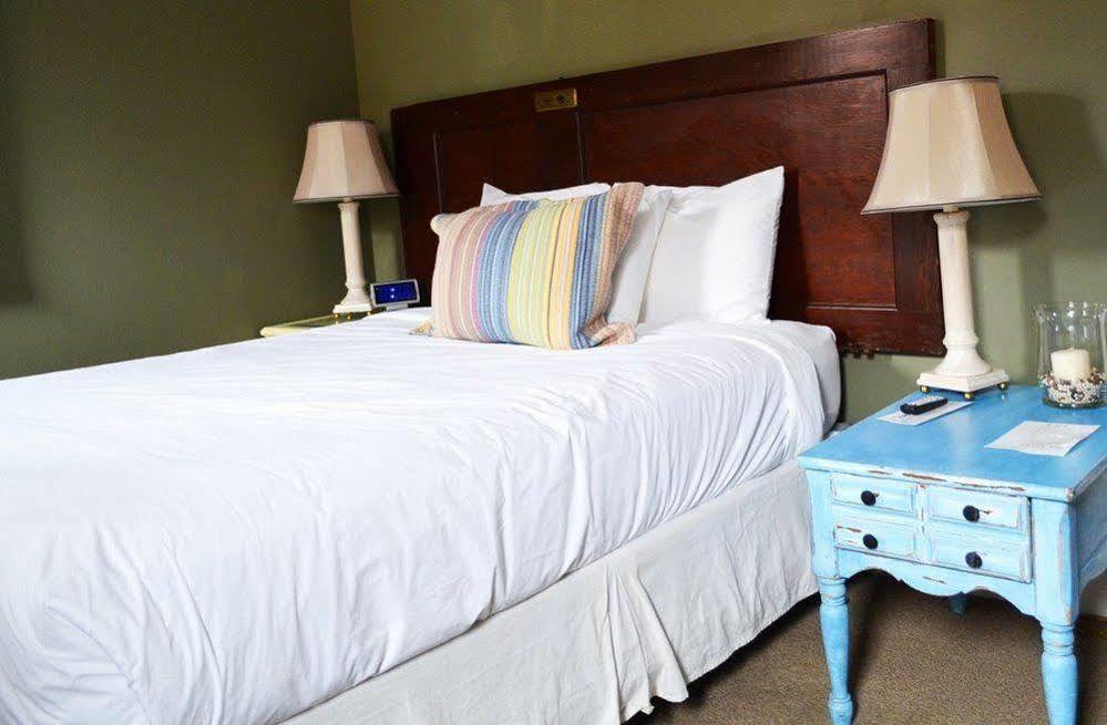 William Watson Hotel (Adults Only) Pittsfield Экстерьер фото