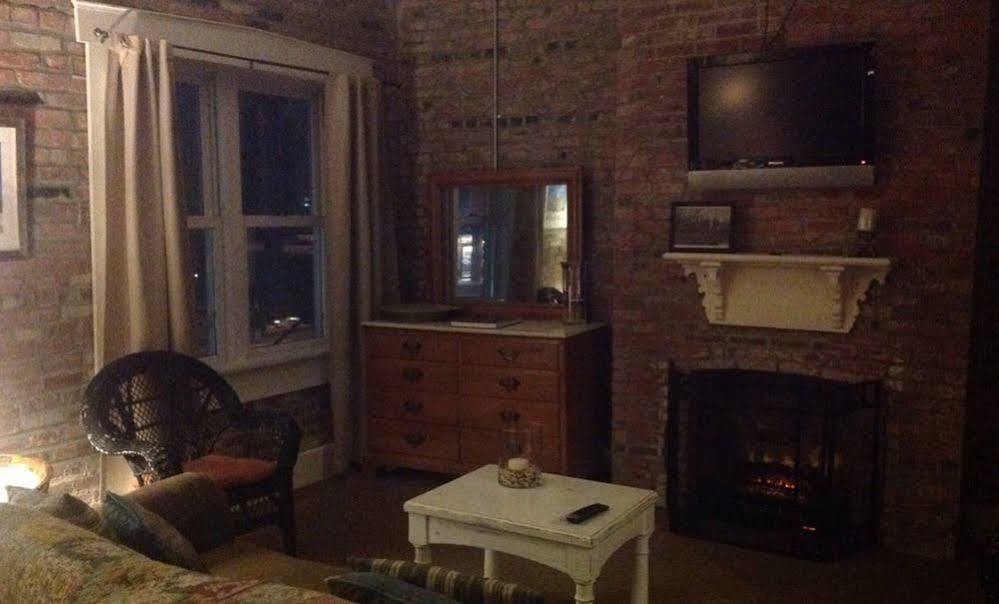 William Watson Hotel (Adults Only) Pittsfield Экстерьер фото